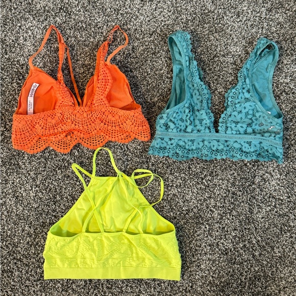 3 Victoria Secret Bralettes - Picture 5 of 11